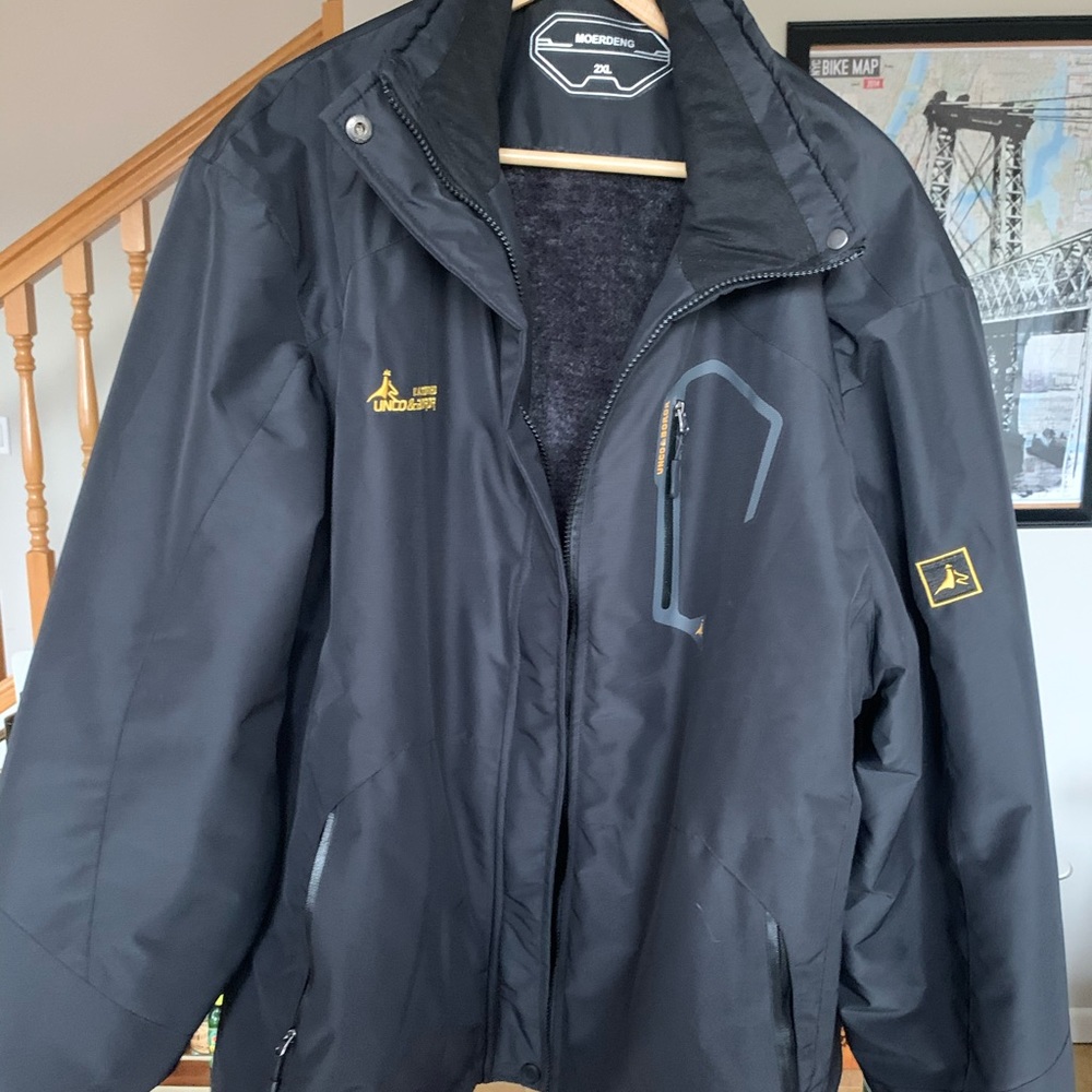 Moerdeng black ski jacket size 2xl